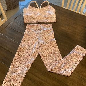 DYI leggings and sports Bra